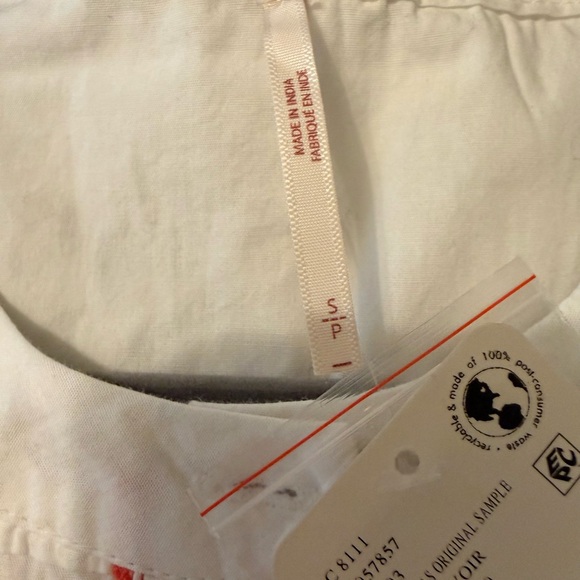 NWT!!  Beautiful Free People Frankie Ivory White Eyelet Blouse 100% Cotton - Picture 7 of 8